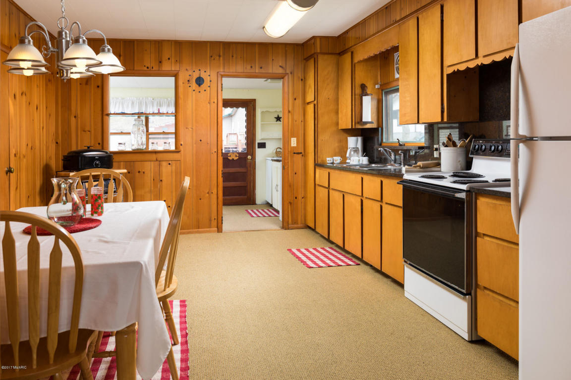 5548 E Pine St, Newaygo, MI 49337 photo 12
