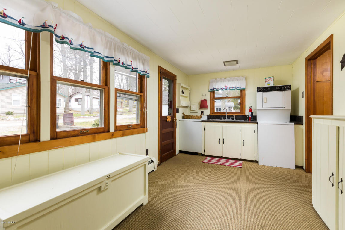 5548 E Pine St, Newaygo, MI 49337 photo 13