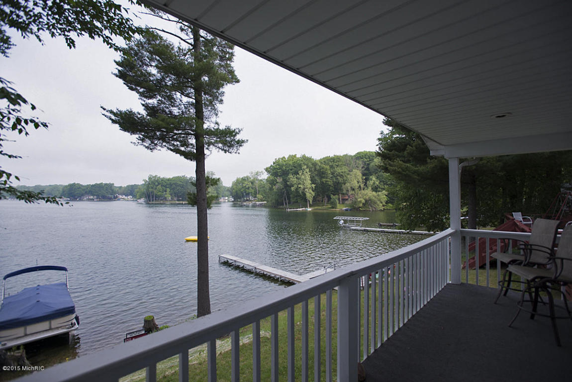 11130 Beech Is, Plainwell, MI 49080 photo 3