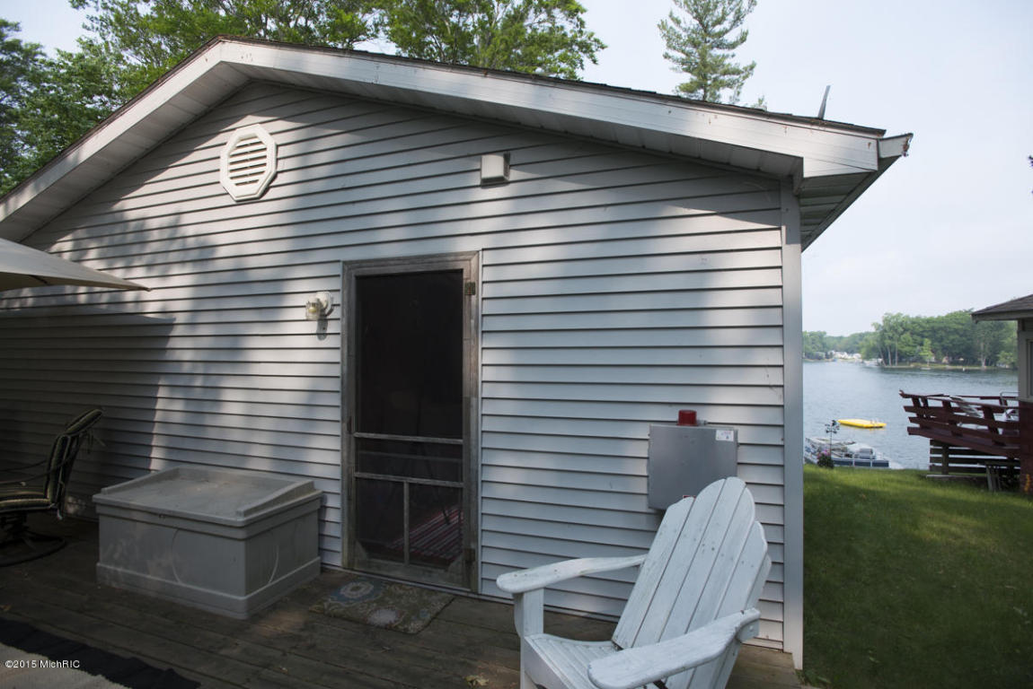 11130 Beech Is, Plainwell, MI 49080 photo 26