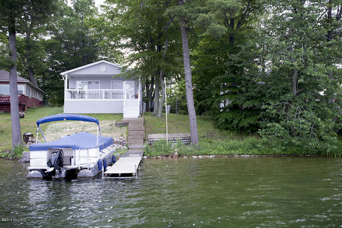 11130 Beech Is, Plainwell, MI 49080 photo 2