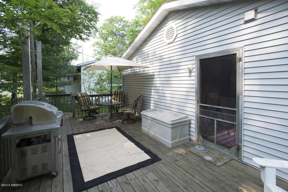 11130 Beech Is, Plainwell, MI 49080 photo 27