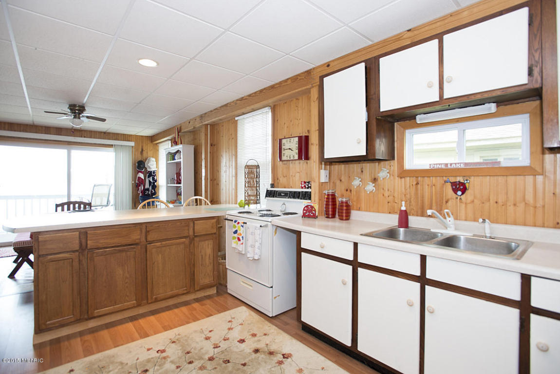 11130 Beech Is, Plainwell, MI 49080 photo 12