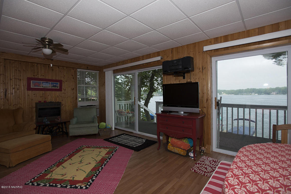 11130 Beech Is, Plainwell, MI 49080 photo 7