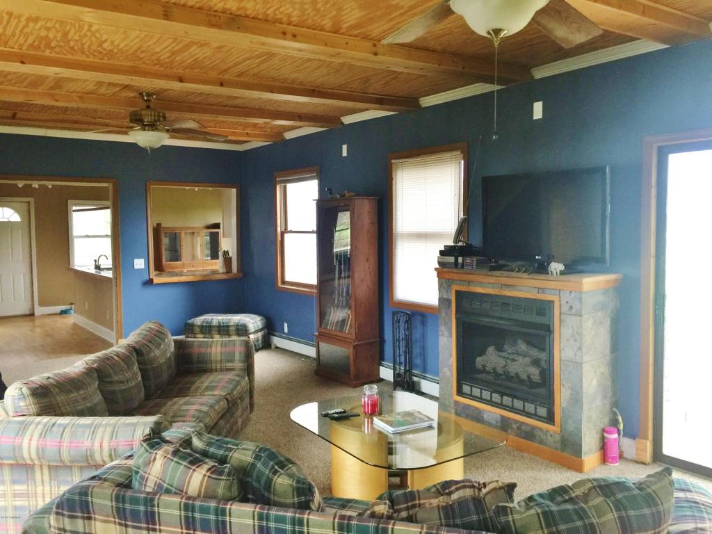 3097 Hartman, Sodus, MI 49126 photo 5
