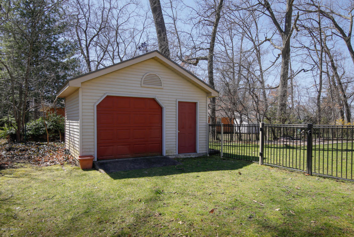 6418 Ormada Dr, Kalamazoo, MI 49048 photo 31