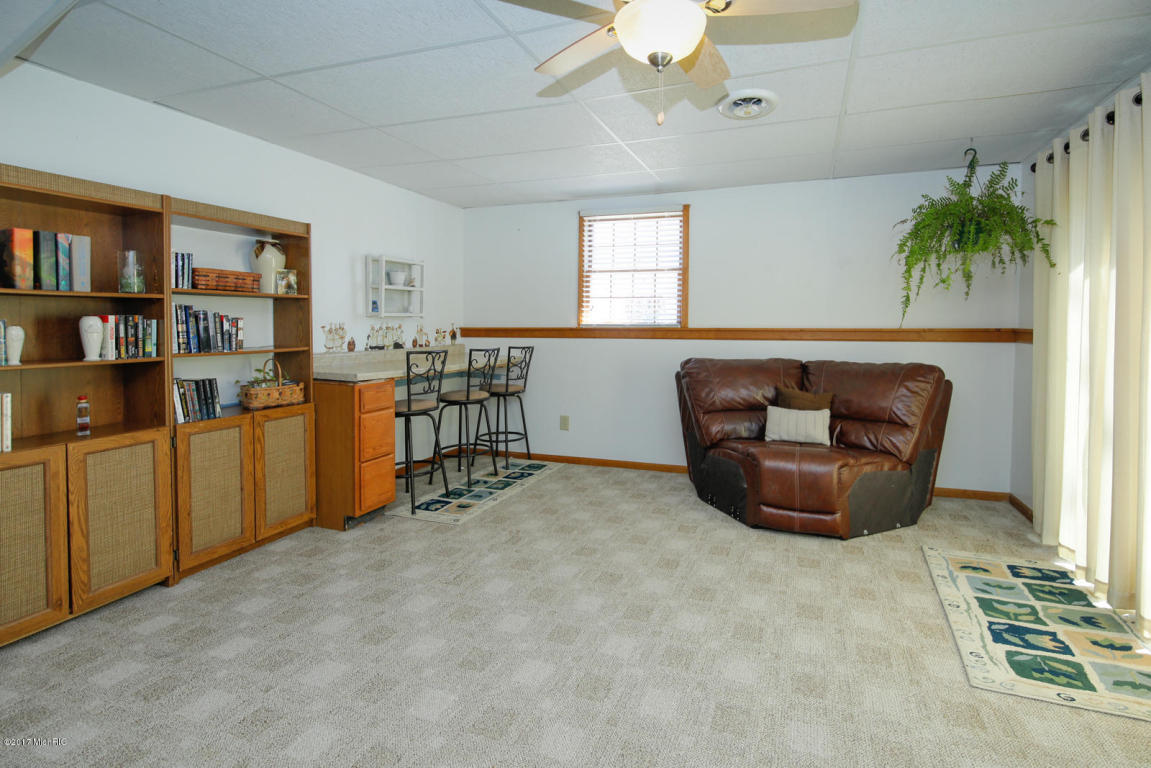 6418 Ormada Dr, Kalamazoo, MI 49048 photo 20