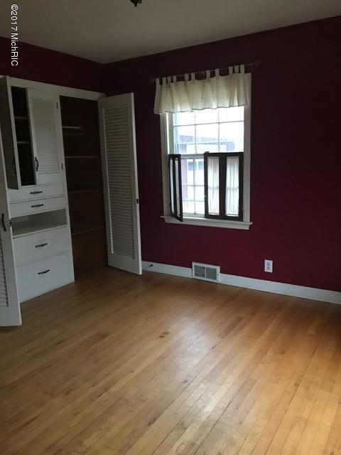 327 E Pine St, Fremont, MI 49412 photo 18
