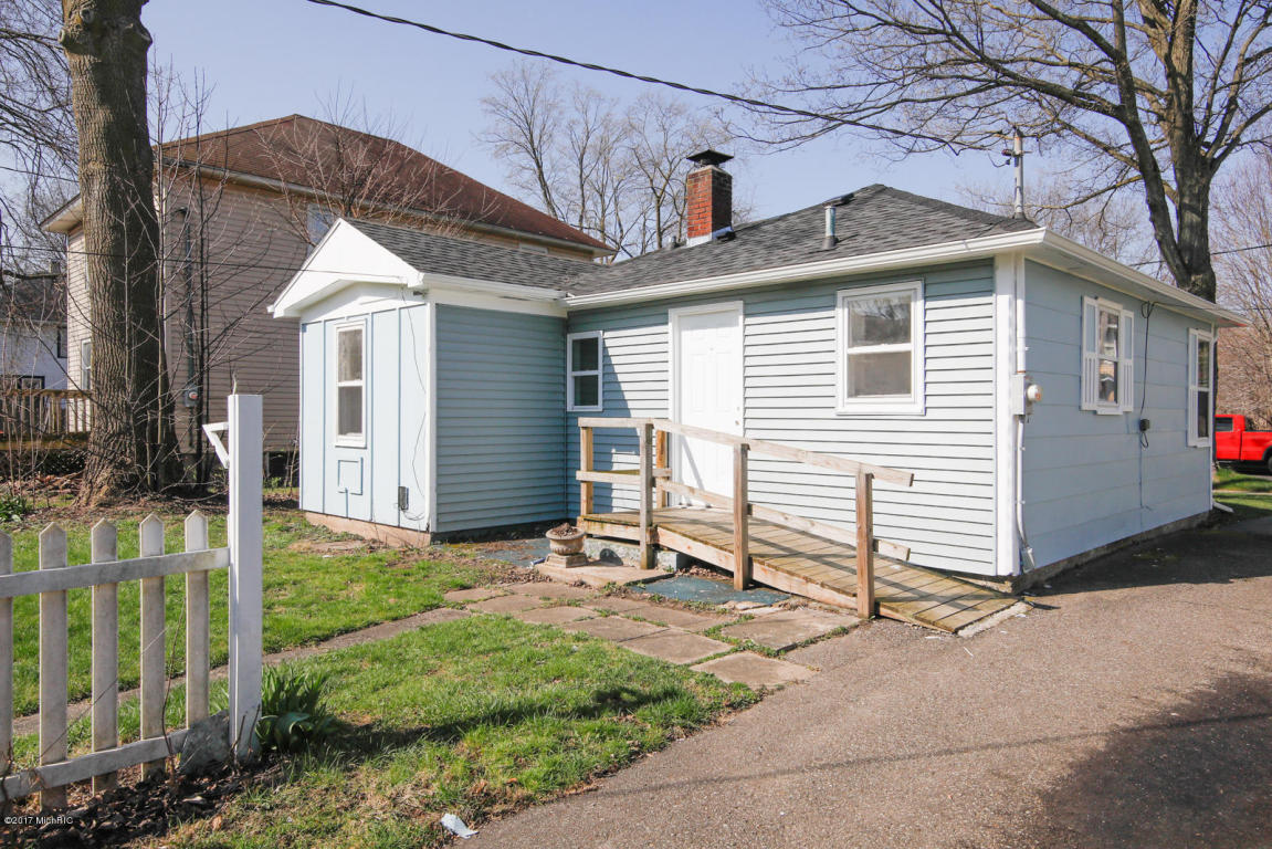 312 S Hooker, Three Rivers, MI 49093 photo 16