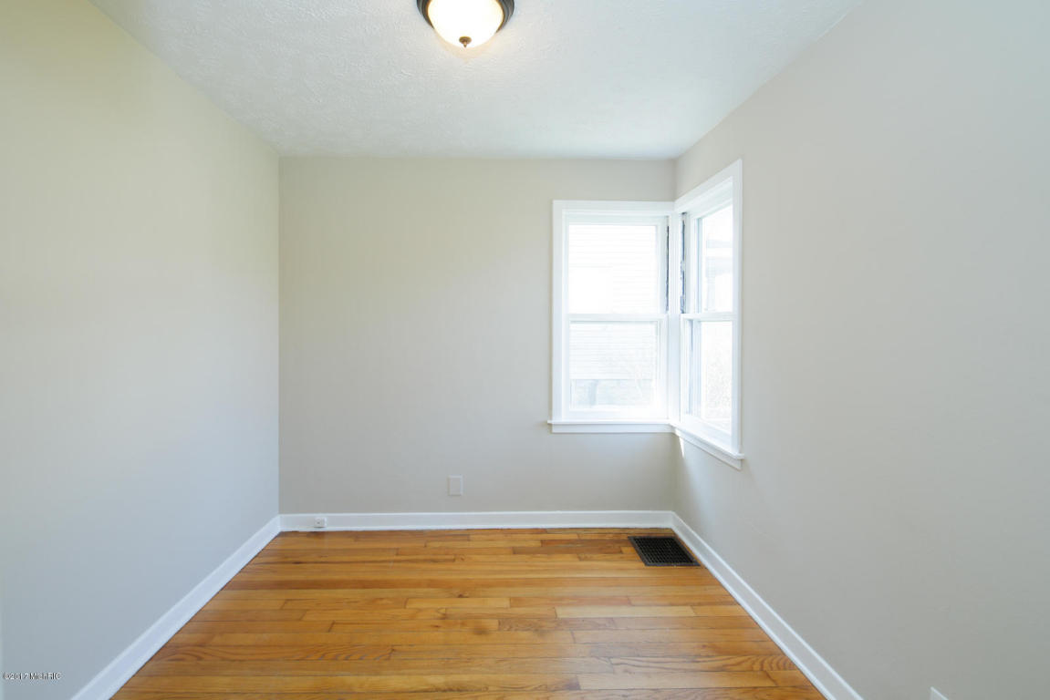 312 S Hooker, Three Rivers, MI 49093 photo 10