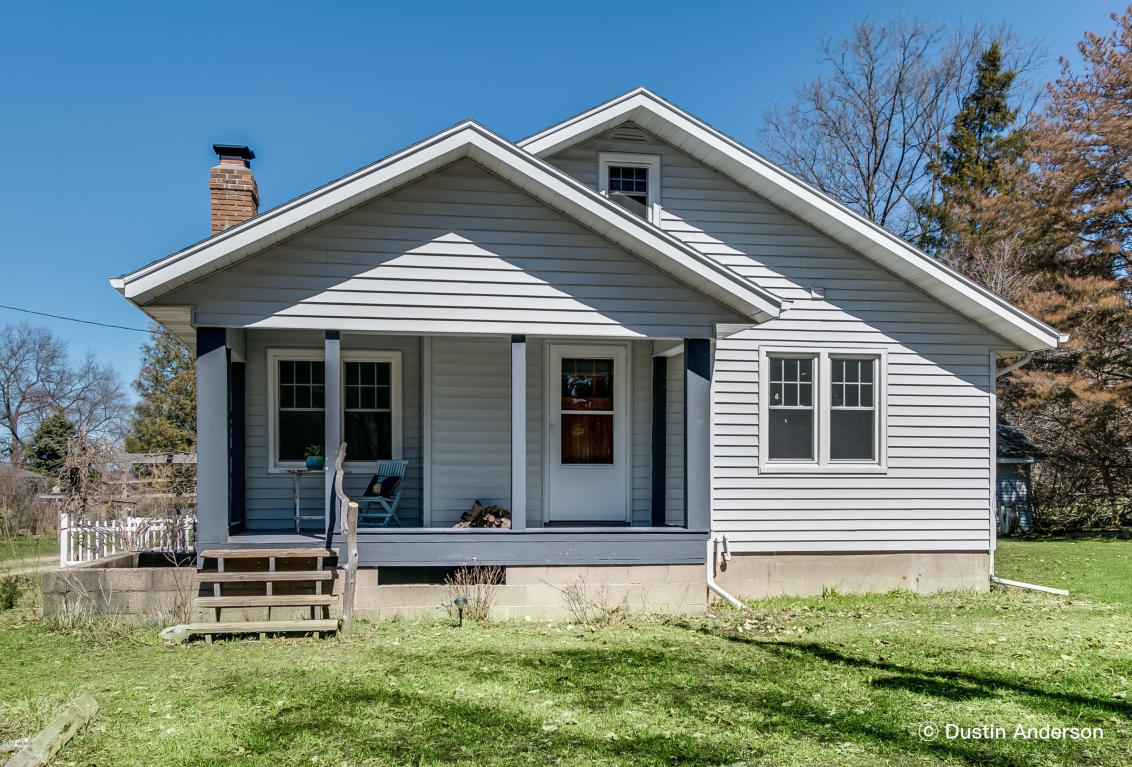 5771 Division St, Newaygo, MI 49337 photo 1