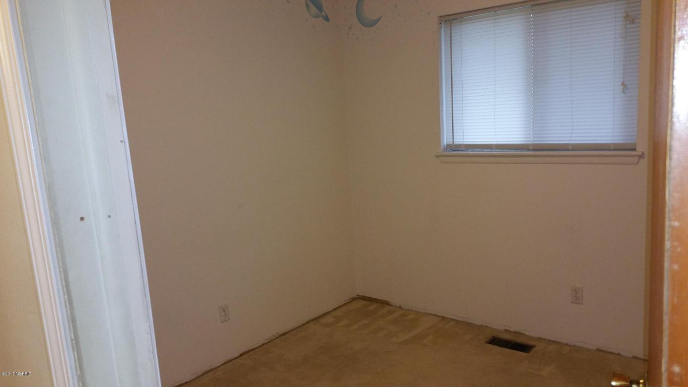 24332 Cunningham, Warren, MI 48091 photo 11