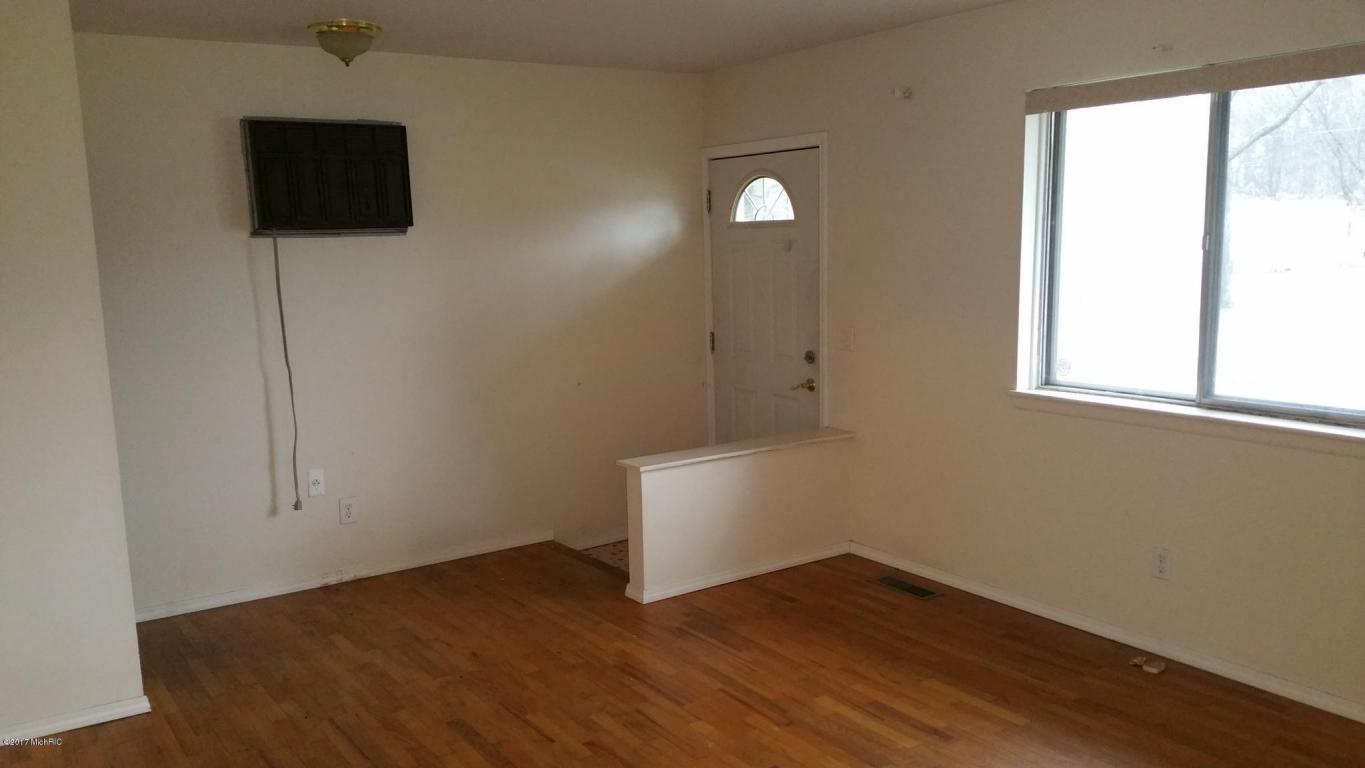 24332 Cunningham, Warren, MI 48091 photo 13