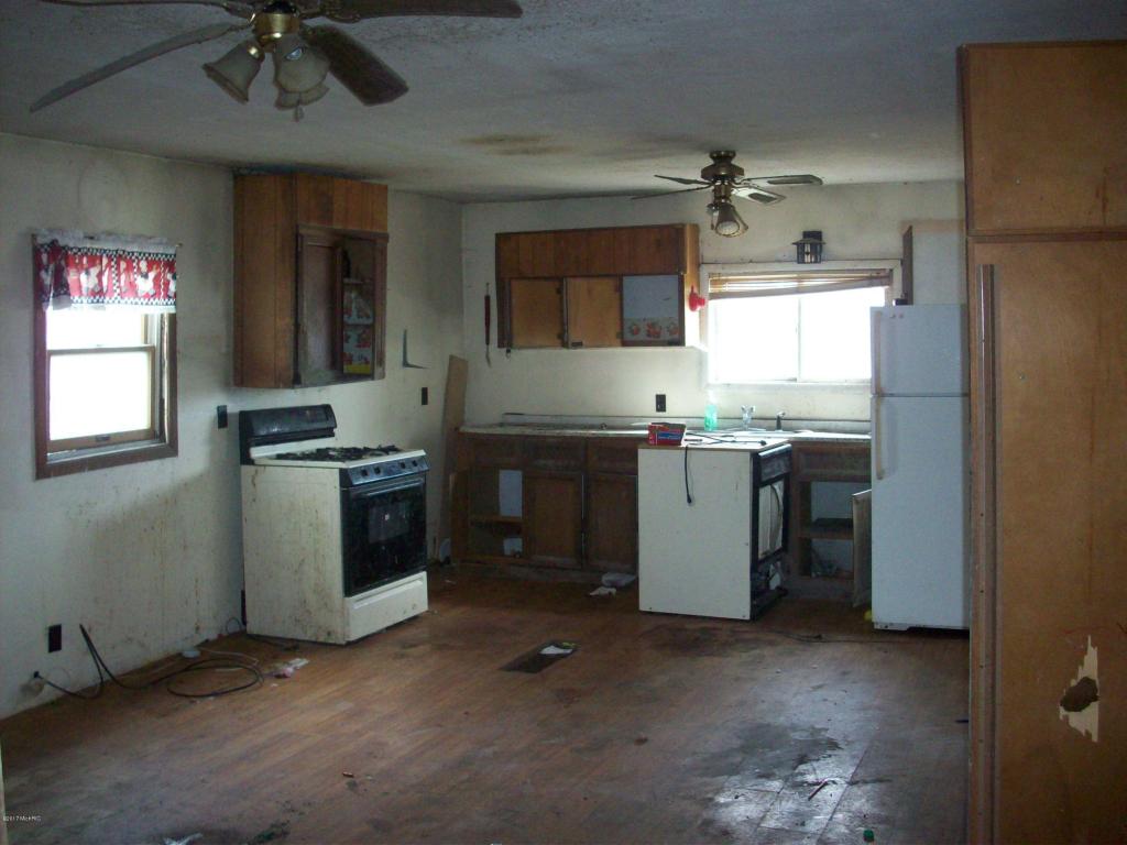 4967 30th Ave, Sears, MI 49679 photo 4