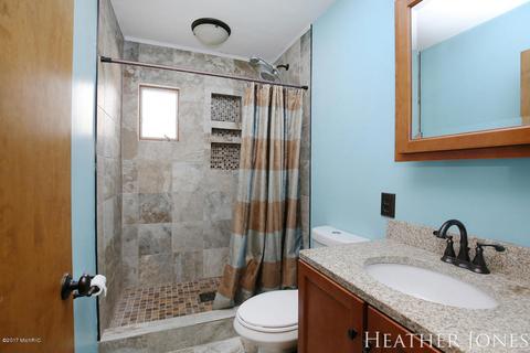 125 Peterman Dr, Stanton, MI 48888 photo 13