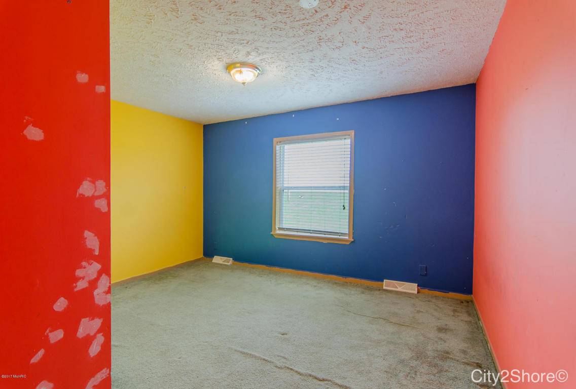 10283 Thompson Rd, Freeport, MI 49325 photo 22