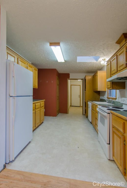10283 Thompson Rd, Freeport, MI 49325 photo 11