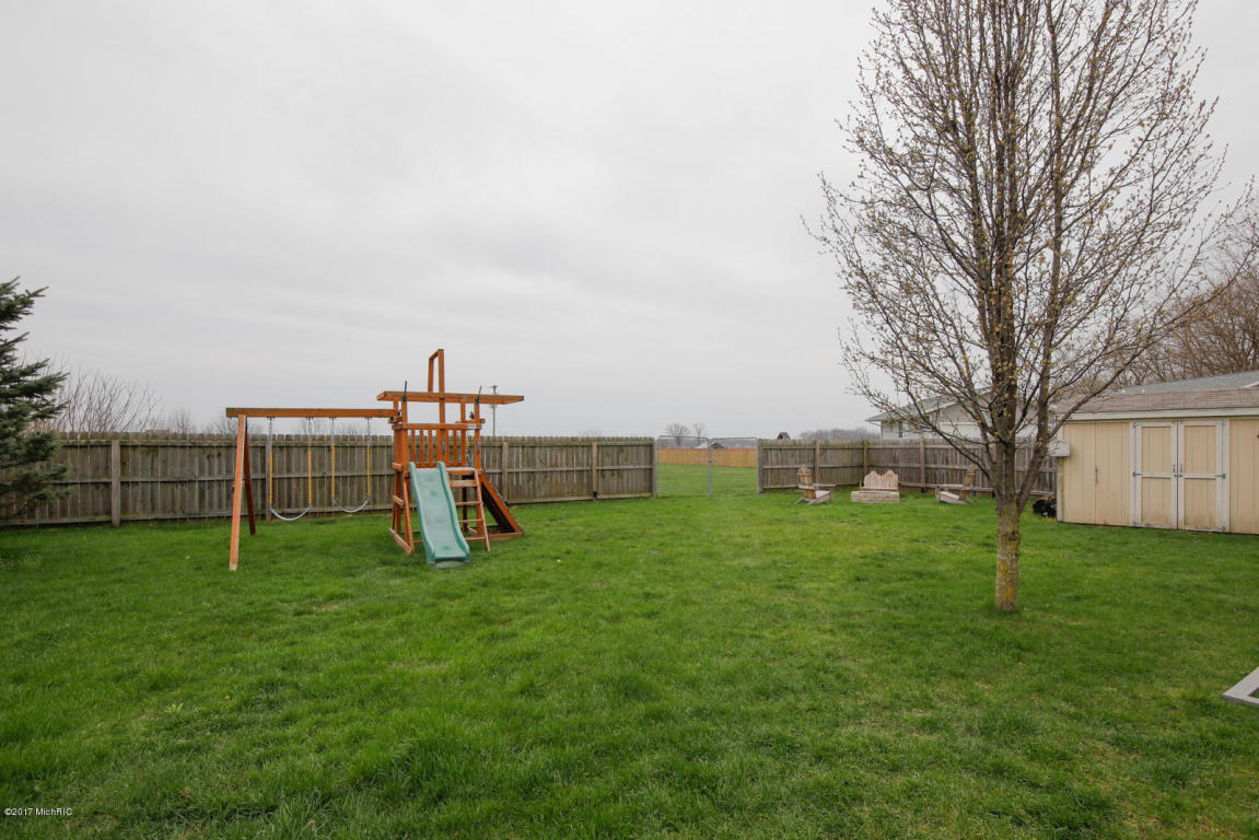 1460 102nd Ave, Plainwell, MI 49080 photo 4
