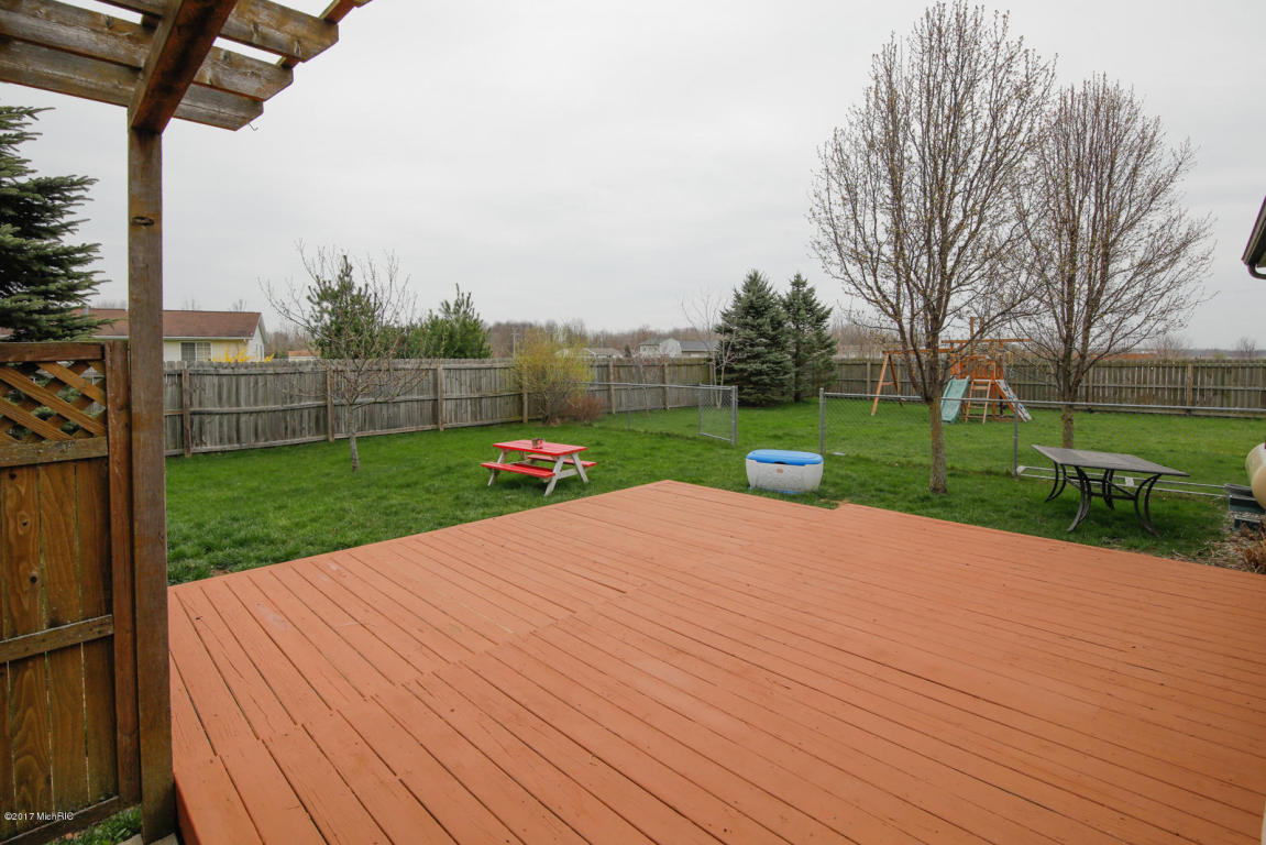 1460 102nd Ave, Plainwell, MI 49080 photo 3