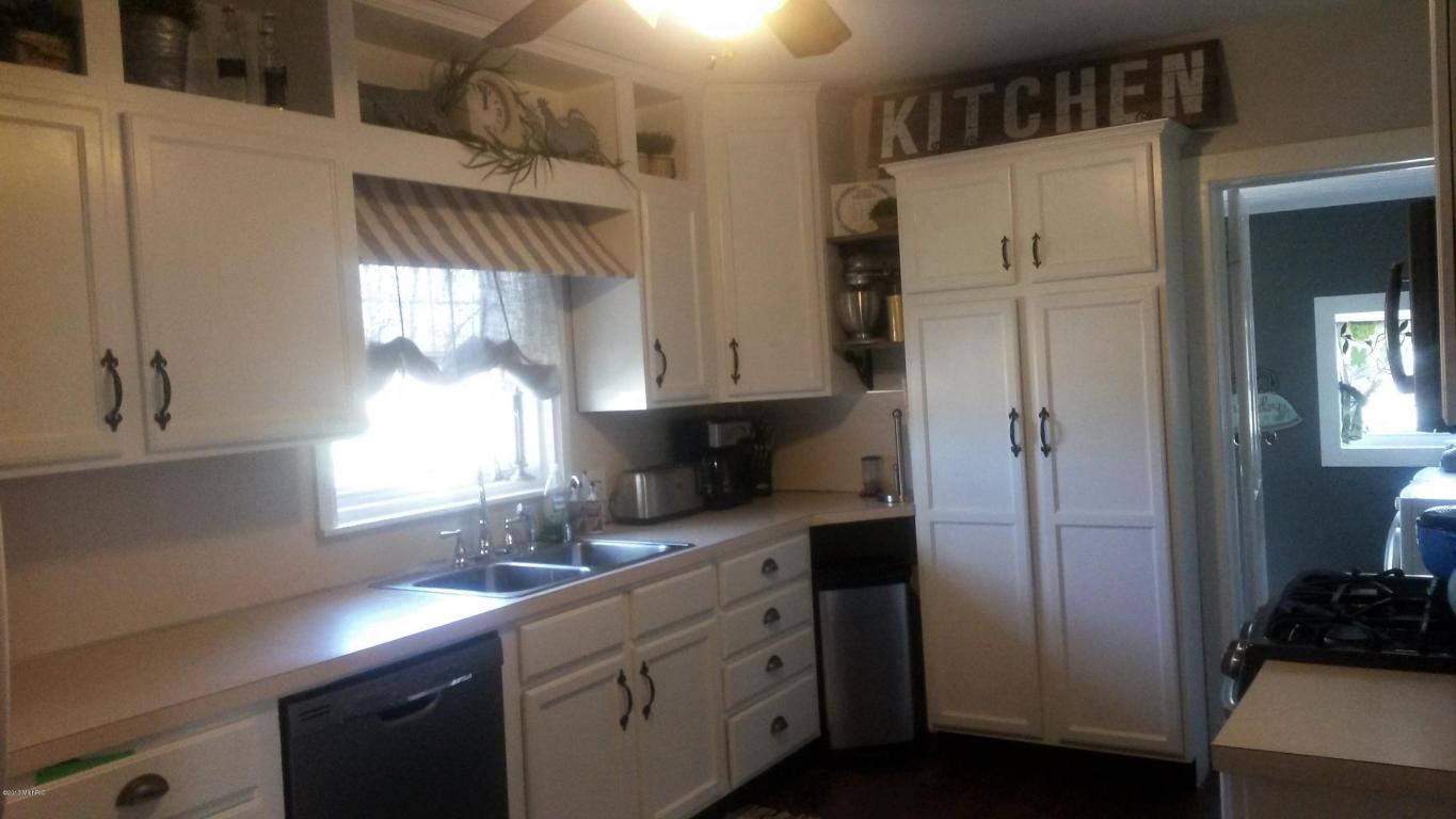 4297 30th St, Dorr, MI 49323 photo 5