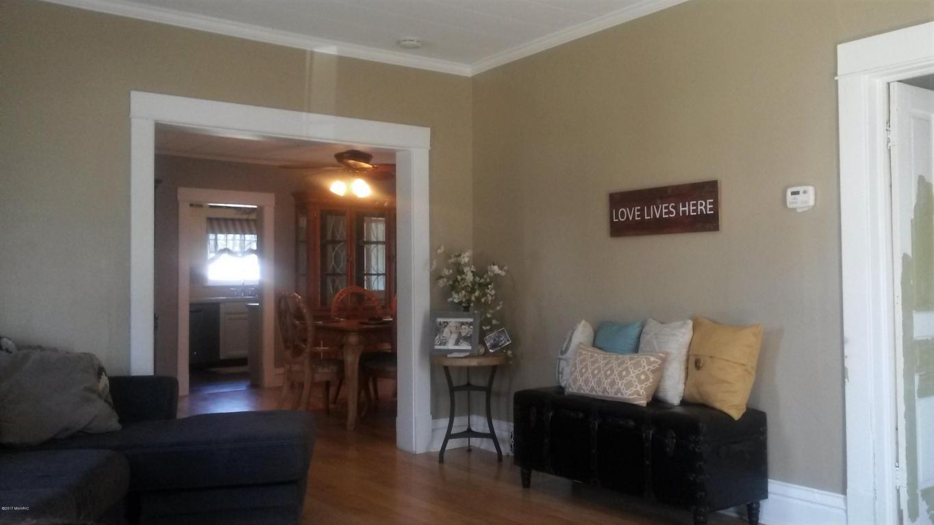 4297 30th St, Dorr, MI 49323 photo 2