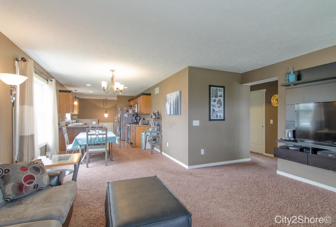 5189 Circleview Dr, Allendale, MI 49401 photo 5