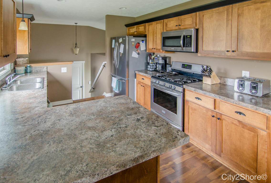 5189 Circleview Dr, Allendale, MI 49401 photo 11