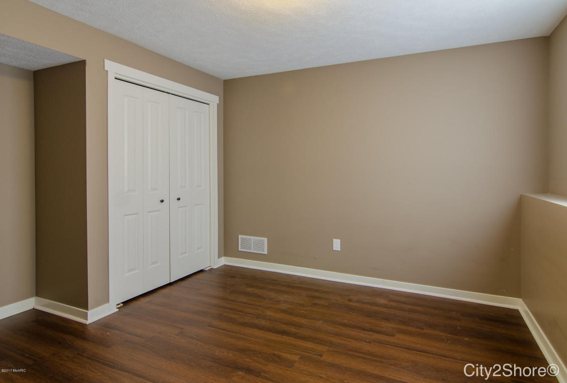5189 Circleview Dr, Allendale, MI 49401 photo 24
