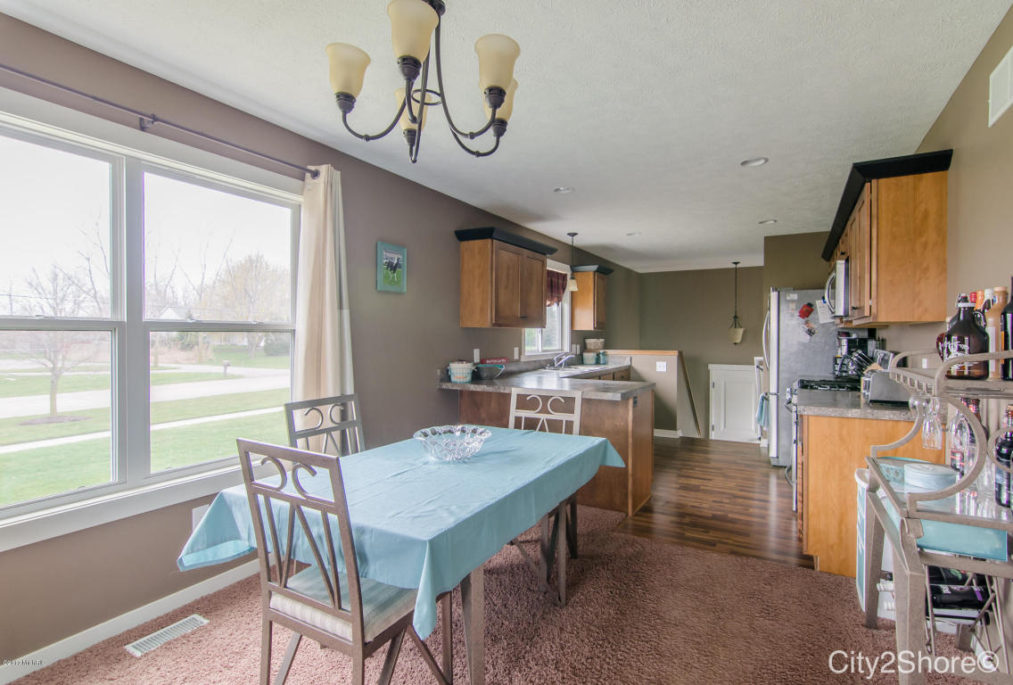 5189 Circleview Dr, Allendale, MI 49401 photo 10