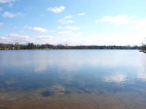 1171 Lyle Dr, Crystal, MI 48818 photo 7