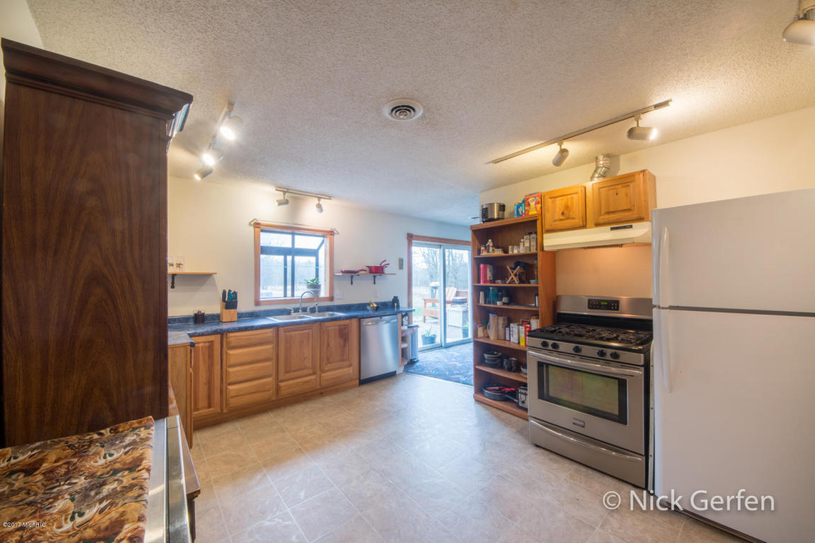 800 E Townline Rd, White Cloud, MI 49349 photo 5