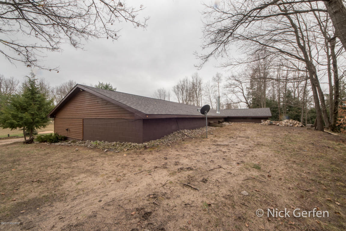 800 E Townline Rd, White Cloud, MI 49349 photo 27