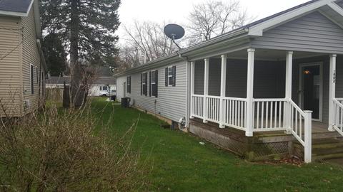 1402 Silverbrook Ave, Niles, MI 49120 photo 3