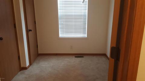 1402 Silverbrook Ave, Niles, MI 49120 photo 21