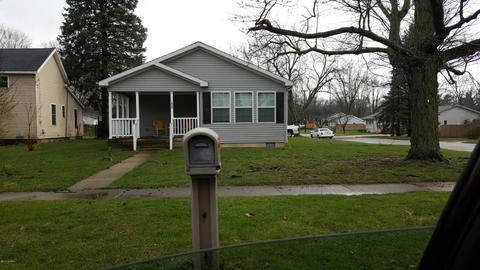 1402 Silverbrook Ave, Niles, MI 49120 photo 2