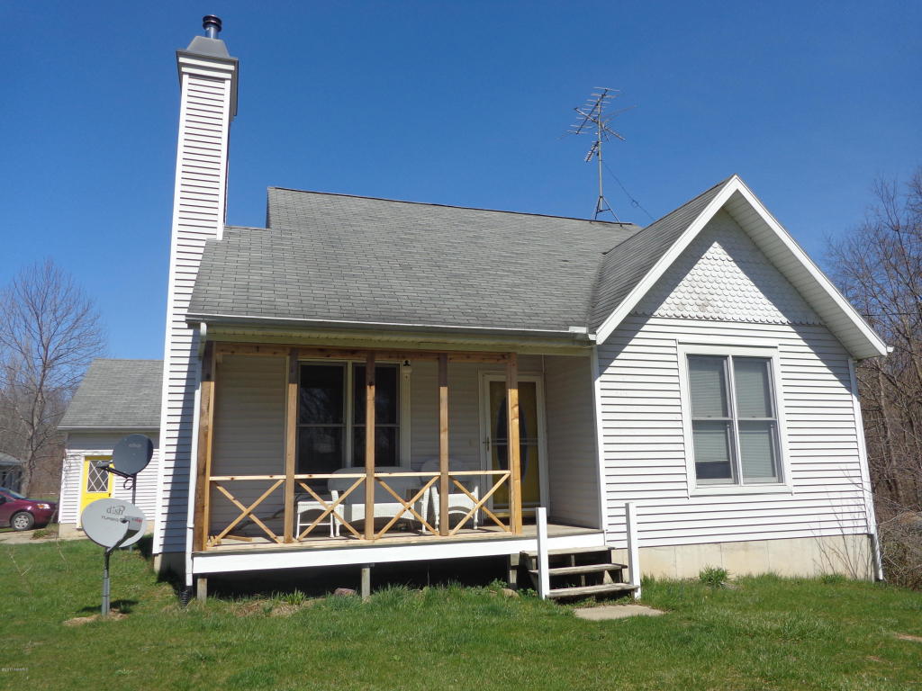 6343 111th Ave, Pullman, MI 49450 photo 1