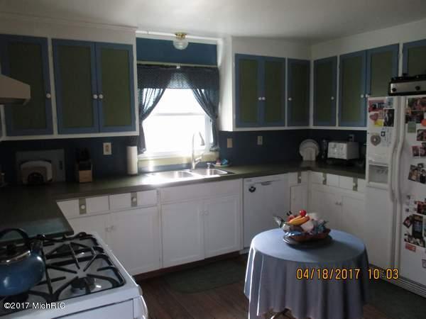 111 Jackson St, Coldwater, MI 49036 photo 5