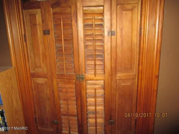 111 Jackson St, Coldwater, MI 49036 photo 11