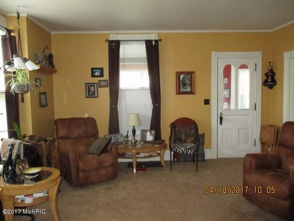 111 Jackson St, Coldwater, MI 49036 photo 3