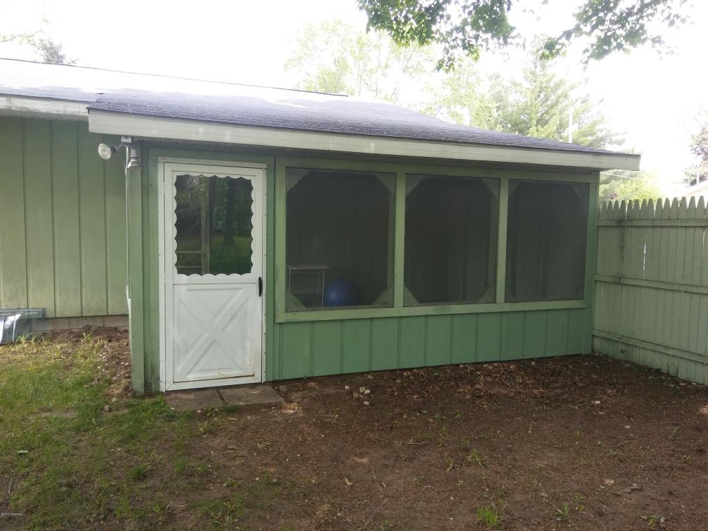 1502 Pine Hl, White Cloud, MI 49349 photo 15