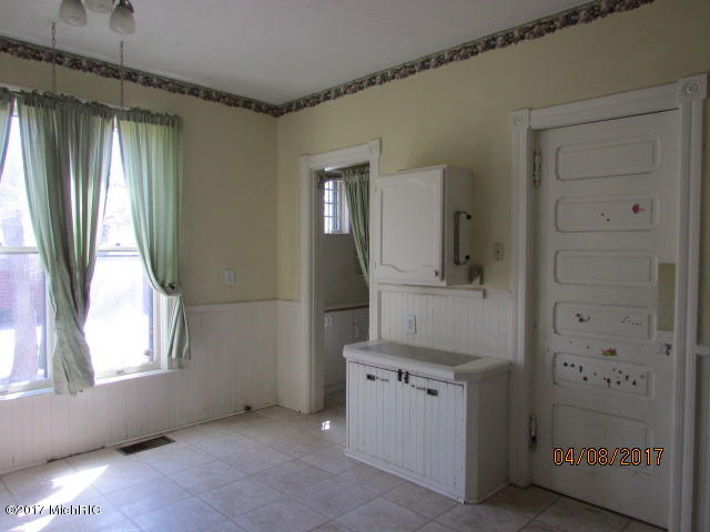 161 E Chicago, Coldwater, MI 49036 photo 29
