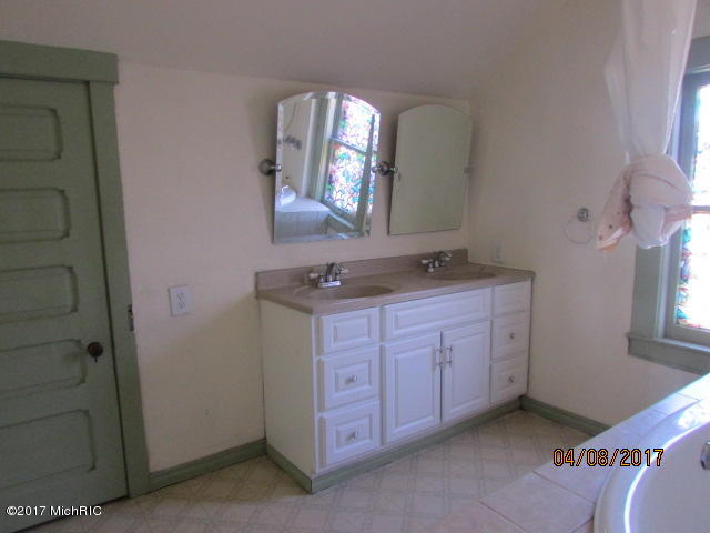 161 E Chicago, Coldwater, MI 49036 photo 34