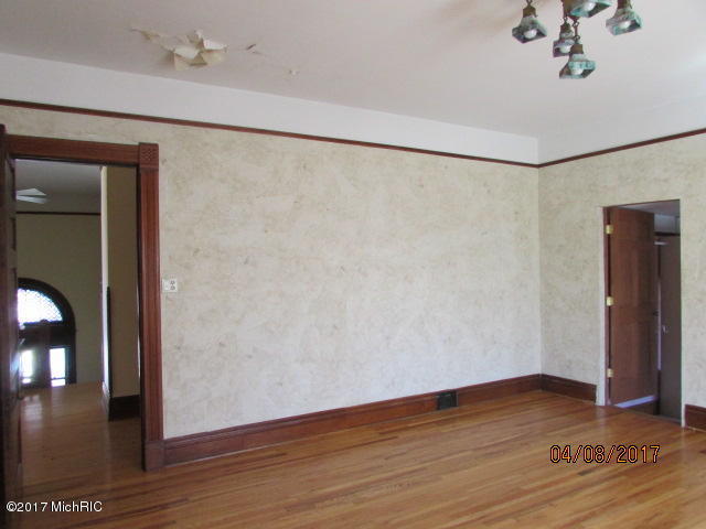 161 E Chicago, Coldwater, MI 49036 photo 32