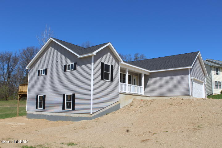 301 Arrowhead, Buchanan, MI 49107 photo 11