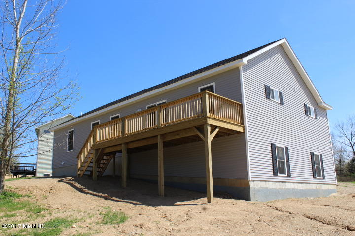 301 Arrowhead, Buchanan, MI 49107 photo 10