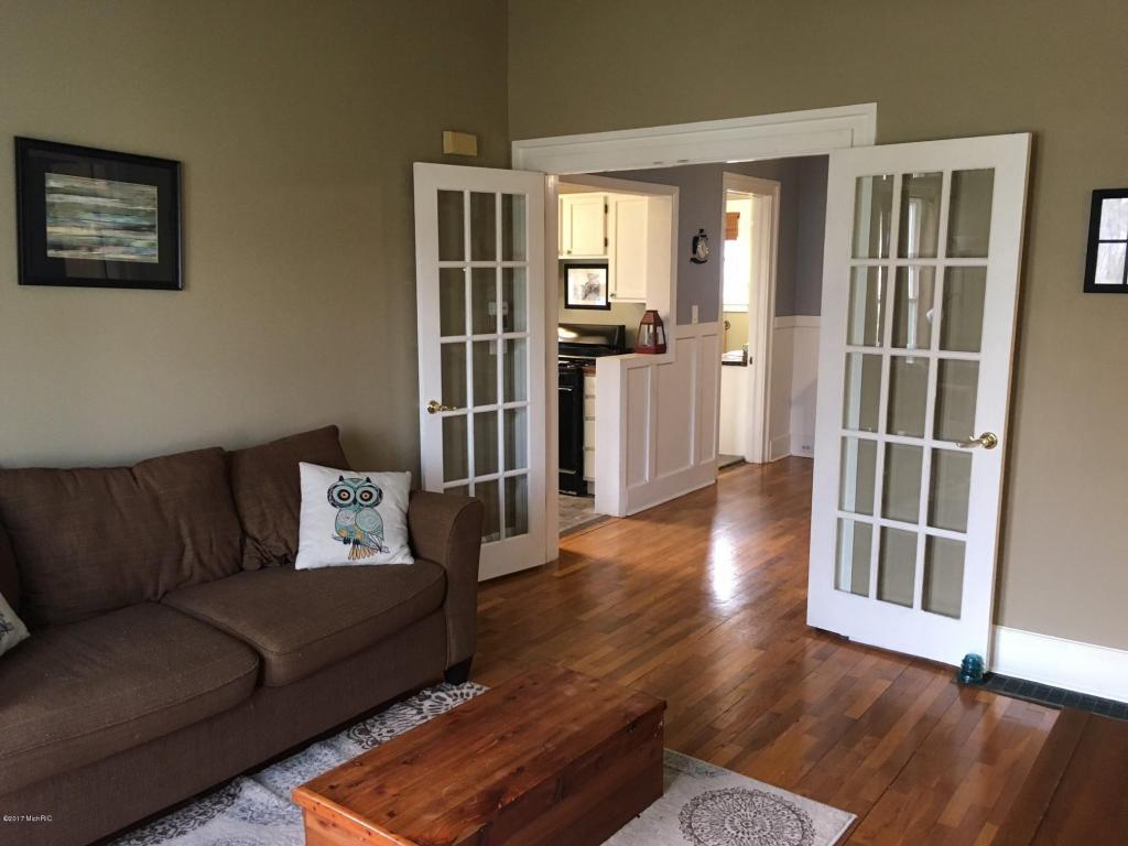 112 E Brighton St, Plainwell, MI 49080 photo 3