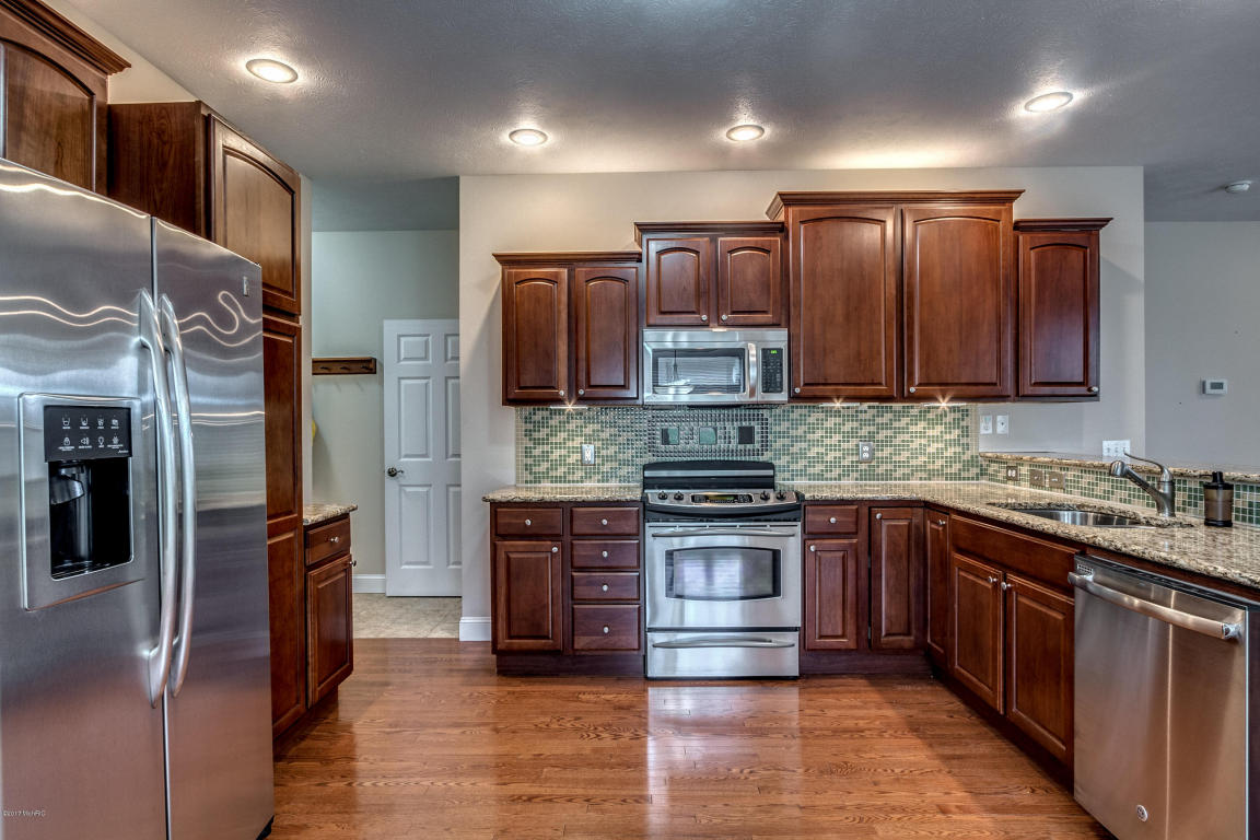 1129 Cathedral Pkwy, Marshall, MI 49068 photo 12