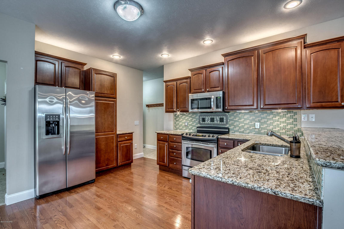 1129 Cathedral Pkwy, Marshall, MI 49068 photo 11