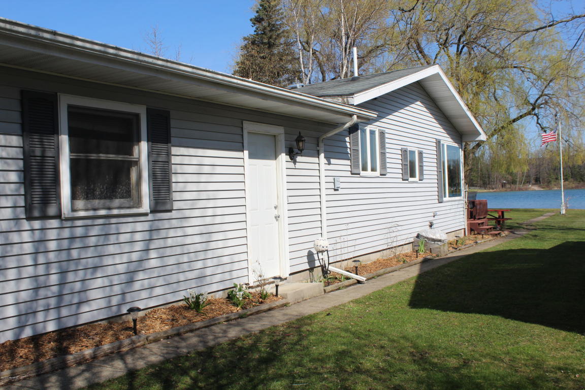 5609 Lake Dr, Crystal, MI 48818 photo 20
