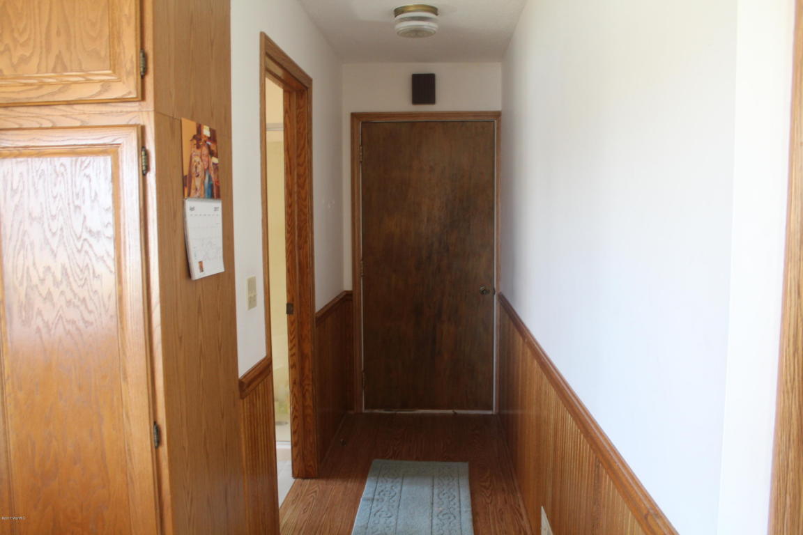 5609 Lake Dr, Crystal, MI 48818 photo 10
